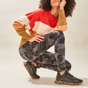 Reebok Wom  Zig Dynamica Sneaker Sz:8 
Black/Taupe Leopard Print